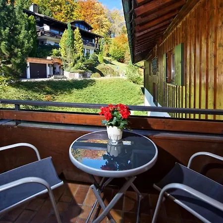Am Schlossberg Apartment *