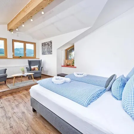 Am Schlossberg Apartment *