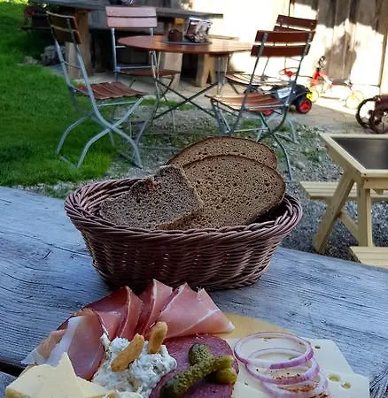 Am Schlossberg Appartement *